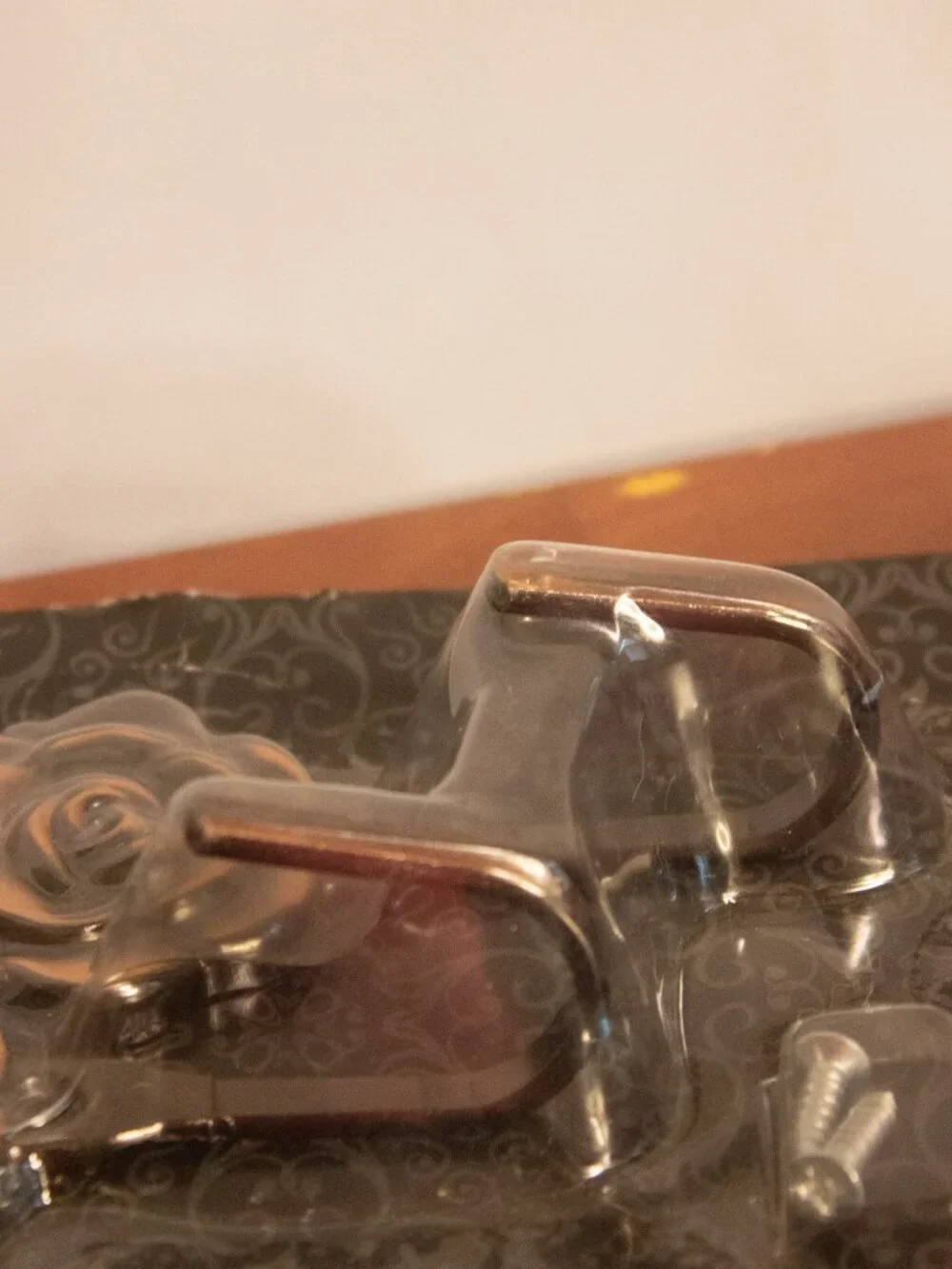 Citimis Rose Wall Hooks – Bronze Floral Metal Hooks – Set of 2 – New in Package